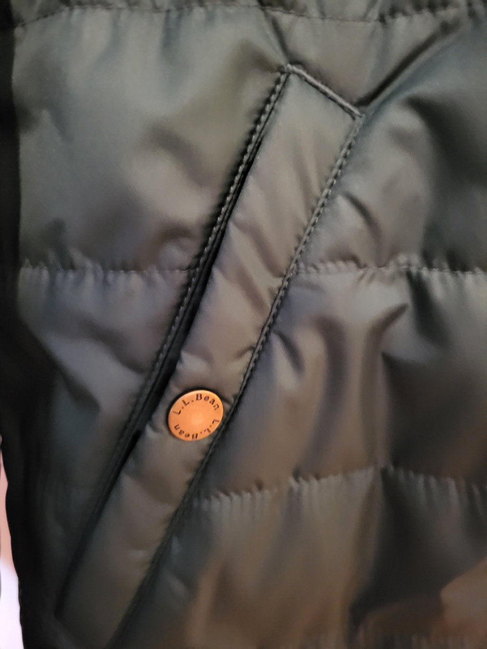 L.L. Bean Mountain Classic Puffer Jacket - Picture 5 of 7